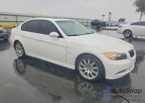 2007 BMW 335 I z USA, uszkodzony, nr VIN WBAVB73557PA85614